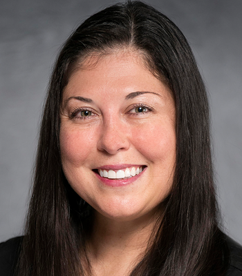 Portrait of Beth Doudoukjian, Agent.